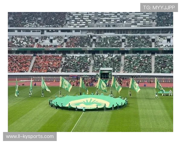 史上最“燃”季后赛夜战，谁的表现最震撼？，季后赛饭堂夜